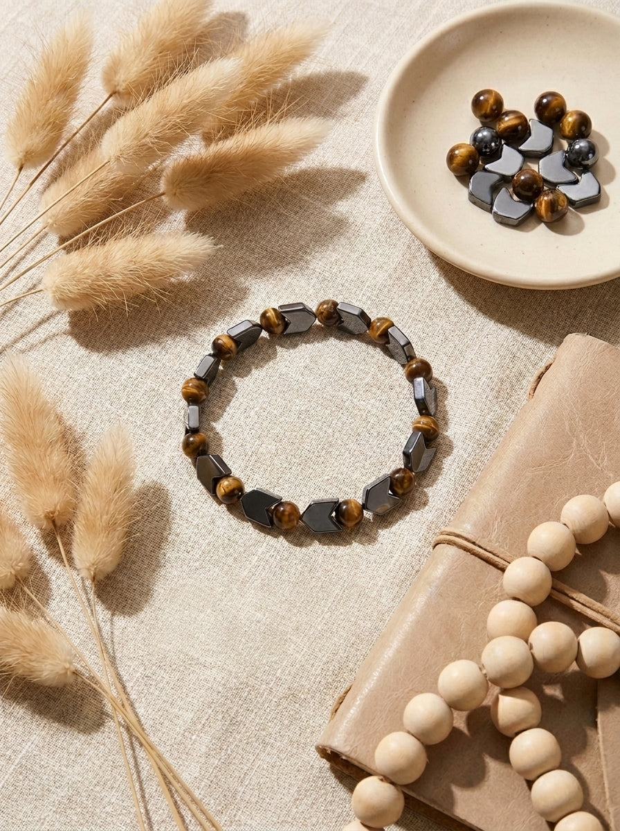 Moctavo Arrowhead Tiger’s Eye Bead Bracelet – Gunmetal & Amber